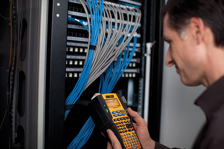 Drukarka etykiet Dymo Rhino 5200 zestaw pudełkowy S0841480